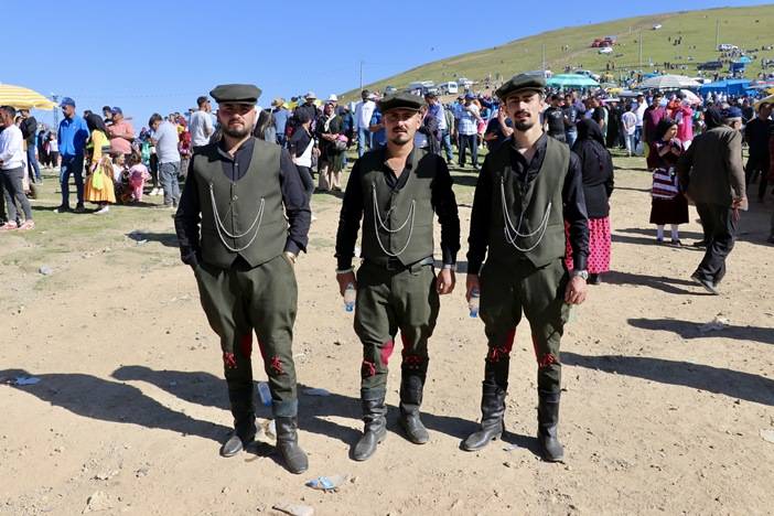 Trabzon'da Kadırga Yayla Şenliğinden renkli görüntüler 35